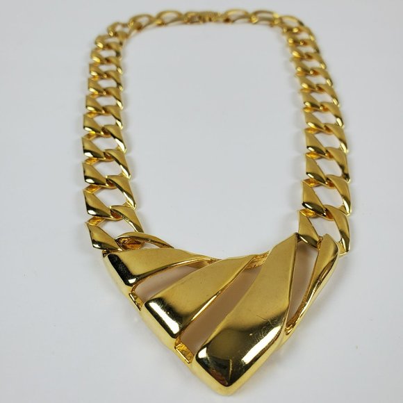 Vintage Chunky Gold Tone Curb Square Chain Link Bib V Pendant Statement Necklace - Picture 3 of 9